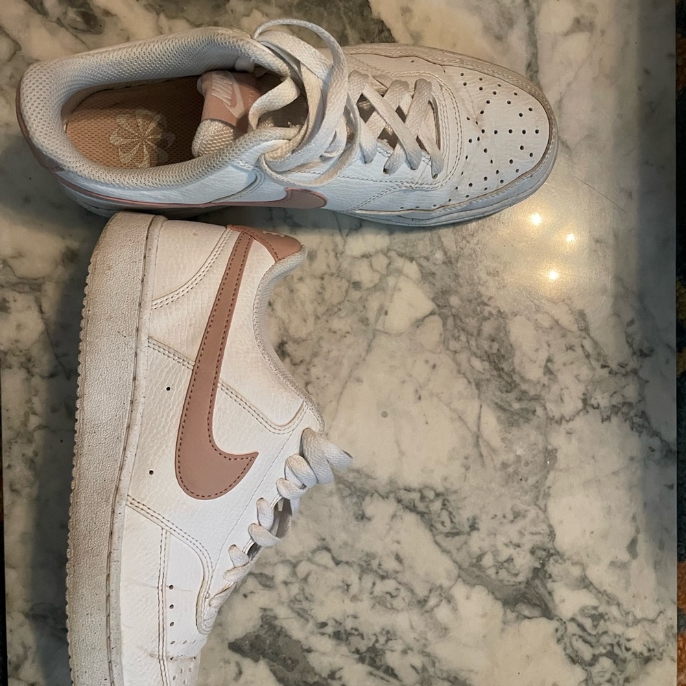 Nike White and Pink Sneakers Classic Low-Top Design